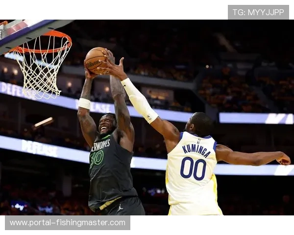 爱德华兹半场15分,森林狼外线三分爆发 爱德华兹半场15分,森林狼外线三分爆发